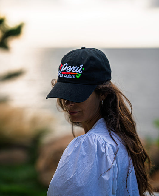 PERU ES CLAVE (Perfil Pequeño - Dad Hat)